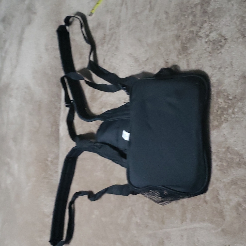 OUTWARD HOUND Carrier - Picture 3 of 7